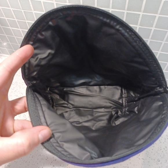 GIVENCHY large makeup case cosmetic pouch bag - Picture 6 of 7